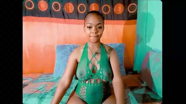 Image 11 of ebonyshy123x Stream on Chaturbate on 20 months ago