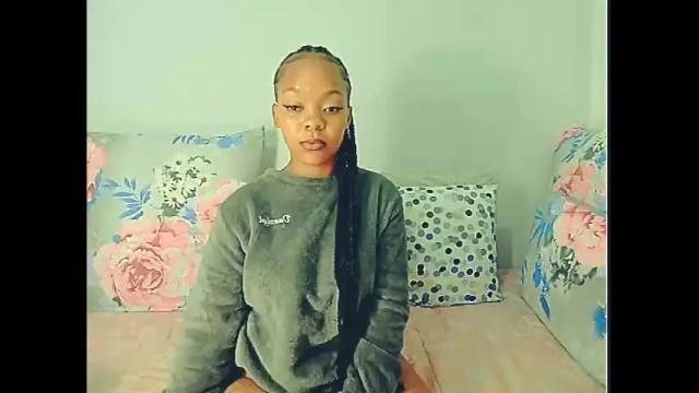 Image 6 of ebonyshy123x Stream on Chaturbate on 16 months ago