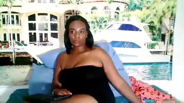 Image 2 of ebonyvixxxen69 Stream on Chaturbate on 15 months ago
