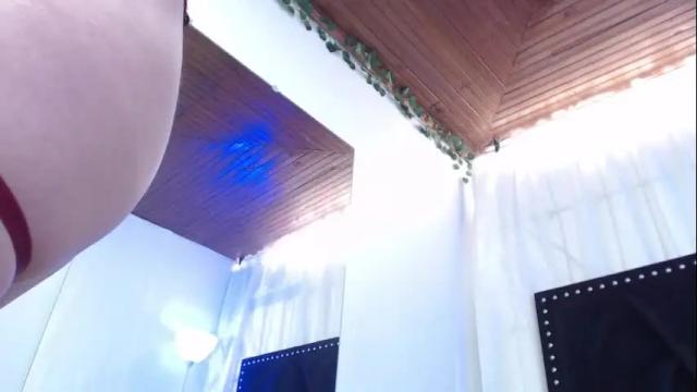 Image 4 of eda_bonne Stream on Chaturbate on 20 days ago