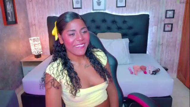 Image 4 of edelaine_rogers Stream on Chaturbate on 3 months ago