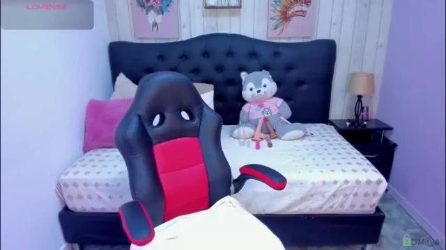 Image 2 of edelaine_rogers Stream on Chaturbate on 1 month ago