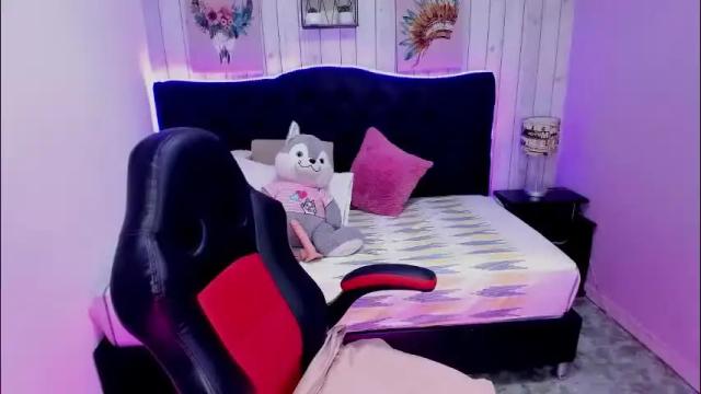 Image 2 of edelaine_rogers Stream on Chaturbate on 1 month ago
