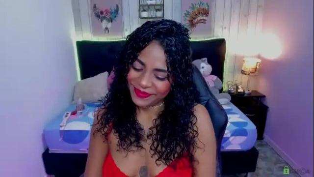 Image 4 of edelaine_rogers Stream on Chaturbate on 28 days ago