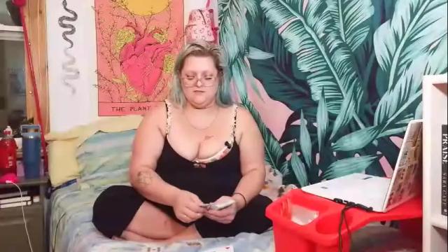 Image 4 of edenserpent Stream on Chaturbate on 1 month ago