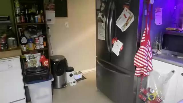 Thumbnail 2, edgeofinsanity13's Stream at Chaturbate, 16 months ago
