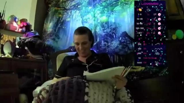 Image 4 of edgeofinsanity13 Stream on Chaturbate on 15 months ago