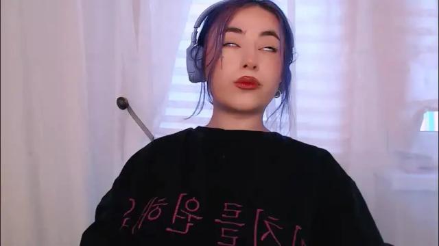 Image 10 of ediefris Stream on Chaturbate on 4 months ago