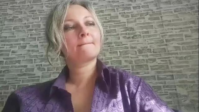 Image 12 of edithmanning Stream on Chaturbate on 1 month ago
