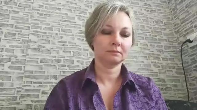 Image 2 of edithmanning Stream on Chaturbate on 1 month ago