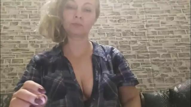 Image 12 of edithmanning Stream on Chaturbate on 2 months ago