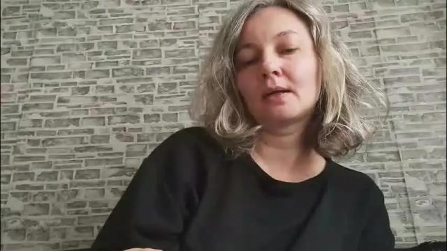 Image 3 of edithmanning Stream on Chaturbate on 20 days ago