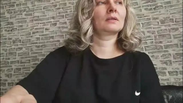 Image 8 of edithmanning Stream on Chaturbate on 20 days ago