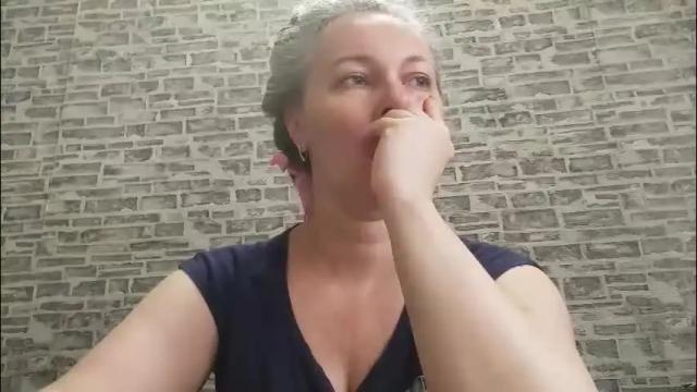 Image 6 of edithmanning Stream on Chaturbate on 17 days ago