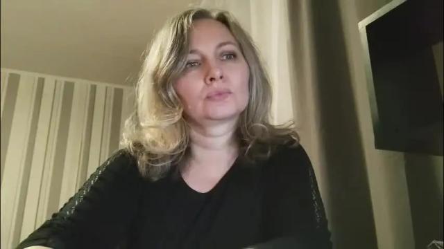 Image 4 of edithmanning Stream on Chaturbate on 8 days ago