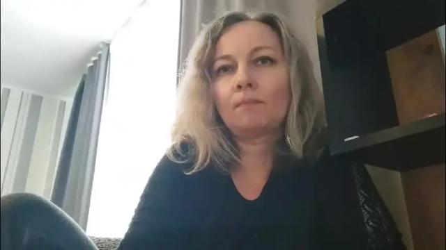 Image 3 of edithmanning Stream on Chaturbate on 5 days ago