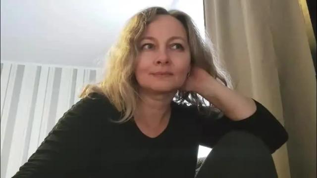 Image 8 of edithmanning Stream on Chaturbate on 5 days ago