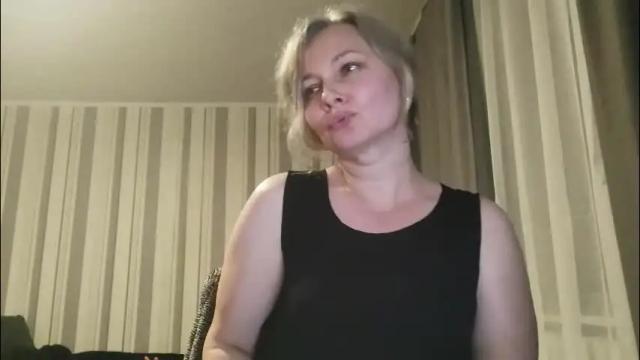 Image 4 of edithmanning Stream on Chaturbate on 1 day ago