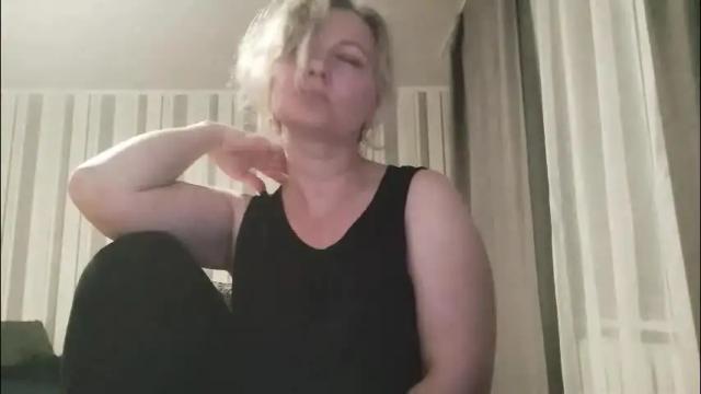 Image 8 of edithmanning Stream on Chaturbate on 1 day ago