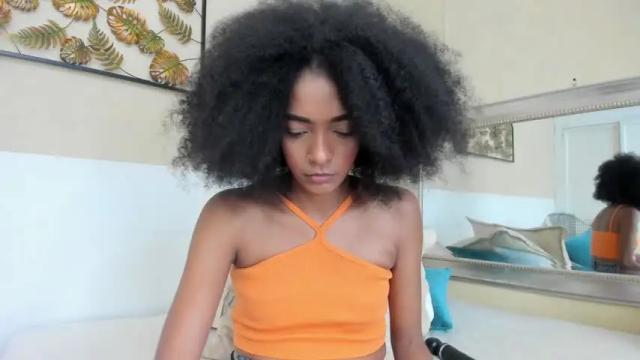 Image 4 of edna_tapia Stream on Chaturbate on 14 months ago