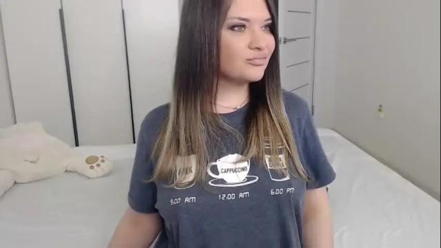 Image 6 of eelena4kiss Stream on Chaturbate on 29 days ago