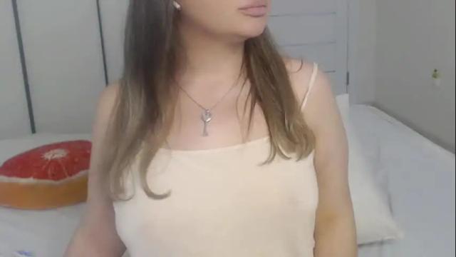 Image 4 of eelena4kiss Stream on Chaturbate on 1 month ago