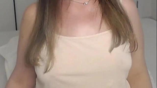 Image 12 of eelena4kiss Stream on Chaturbate on 4 days ago