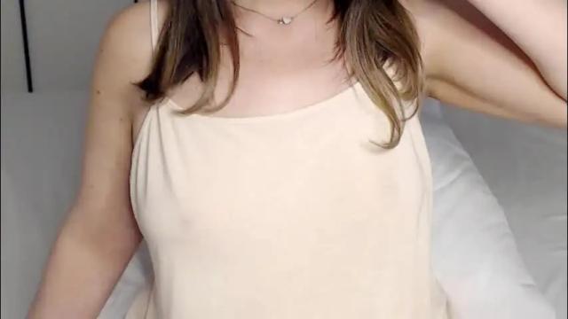 Image 10 of eelena4kiss Stream on Chaturbate on 1 month ago