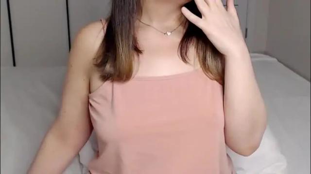 Image 2 of eelena4kiss Stream on Chaturbate on 1 month ago