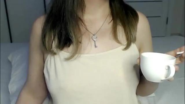 Image 10 of eelena4kiss Stream on Chaturbate on 25 days ago