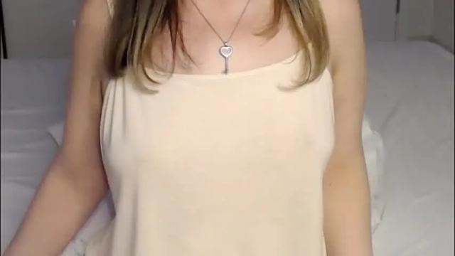 Image 3 of eelena4kiss Stream on Chaturbate on 24 days ago