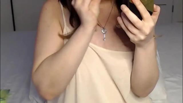 Image 2 of eelena4kiss Stream on Chaturbate on 22 days ago