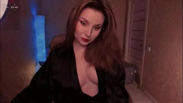 Image 12 of eesmaaarr Stream on Chaturbate on 25 days ago