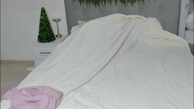 Image 2 of effiemur Stream on Chaturbate on 1 month ago