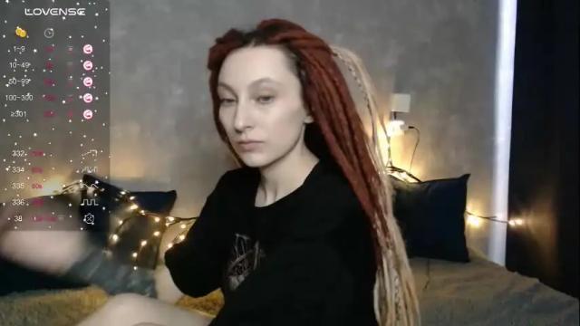 Image 2 of effy_gray Stream on Chaturbate on 3 months ago