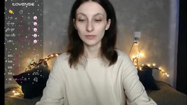 Image 2 of effy_gray Stream on Chaturbate on 2 months ago