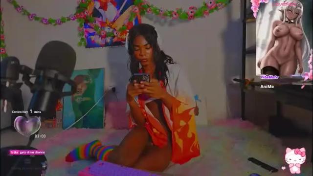 Image 4 of effy_marinn Stream on Chaturbate on 2 months ago