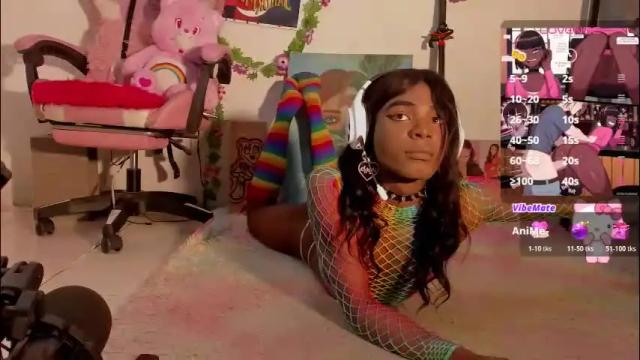 Image 3 of effy_marinn Stream on Chaturbate on 1 month ago