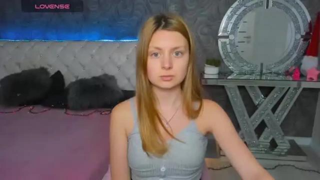 Image 11 of effyangel Stream on Chaturbate on 16 months ago