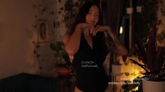 Image 7 of effylowell_ Stream on Chaturbate on 14 months ago