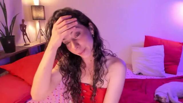 Image 8 of effysroom Stream on Chaturbate on 19 months ago