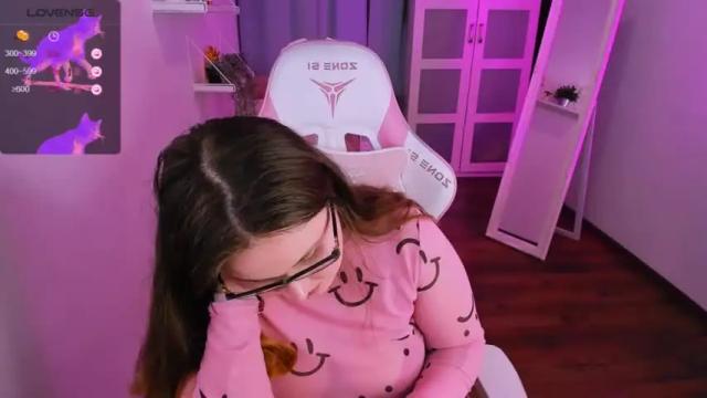 Image 10 of eflin_sweetie Stream on Chaturbate on 12 months ago