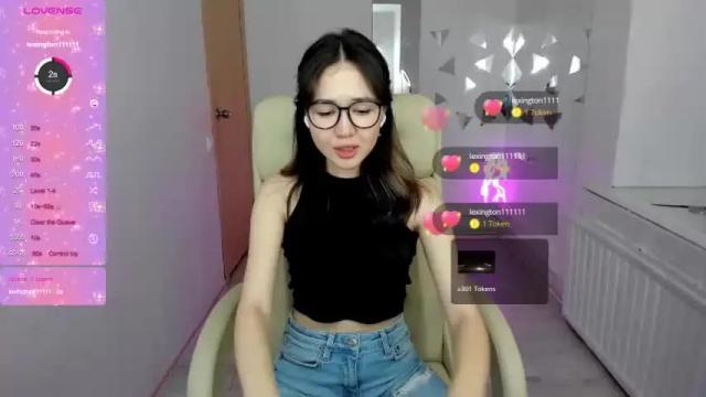 Image 10 of efulia_wood Stream on Chaturbate on 21 months ago