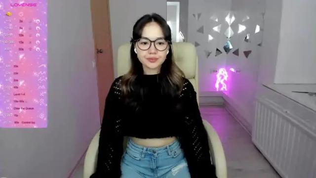 Image 2 of efulia_wood Stream on Chaturbate on 21 months ago