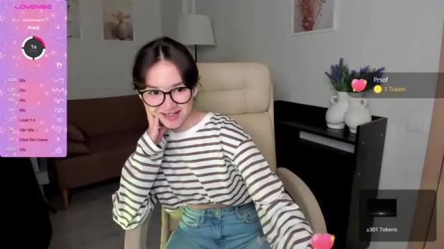Image 6 of efulia_wood Stream on Chaturbate on 20 months ago