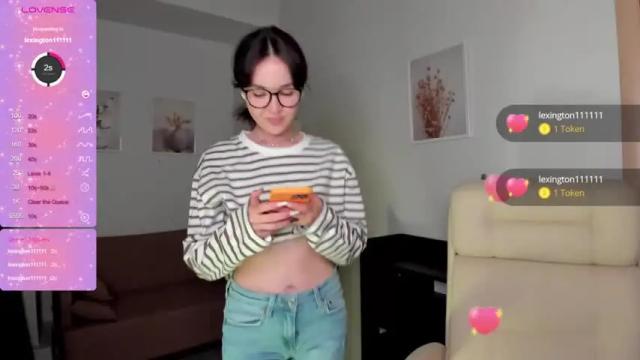Image 8 of efulia_wood Stream on Chaturbate on 20 months ago
