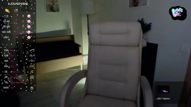 Image 12 of efulia_wood Stream on Chaturbate on 21 months ago