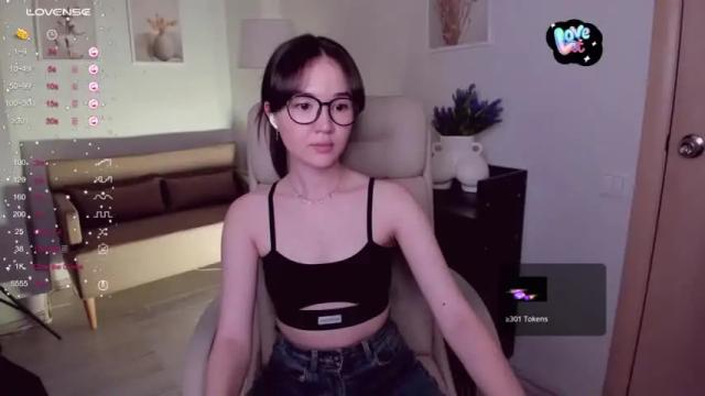 Image 4 of efulia_wood Stream on Chaturbate on 20 months ago