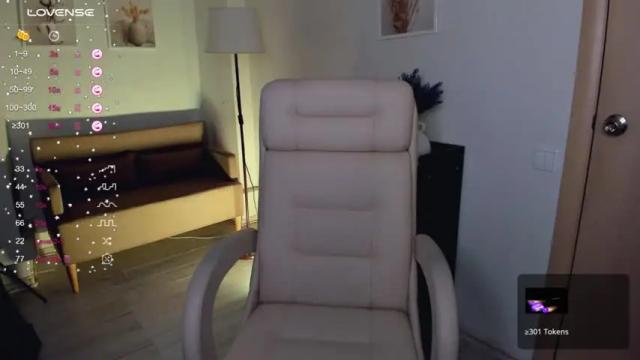 Image 6 of efulia_wood Stream on Chaturbate on 20 months ago