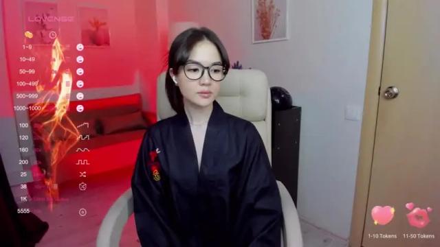 Image 2 of efulia_wood Stream on Chaturbate on 19 months ago